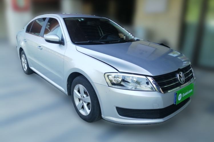 Used Volkswagen Lavida 2013 Revised Classic 1.6L Automatic Fashion Edition Front Right 45 Deg