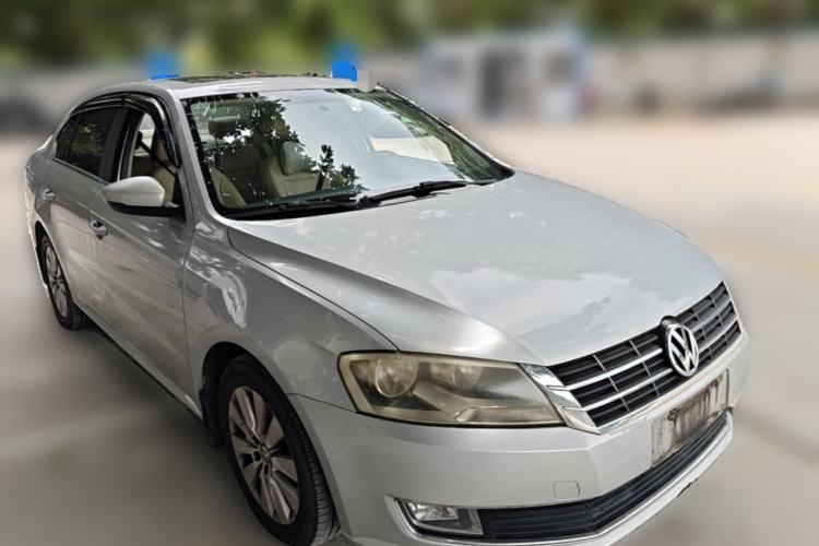 Used Volkswagen Lavida 2013 1.6L Manual Comfort Edition Front Right 45 Deg