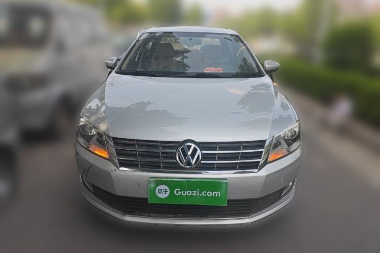 Used Volkswagen Lavida 2013 1.4TSI Manual Comfort Edition Front