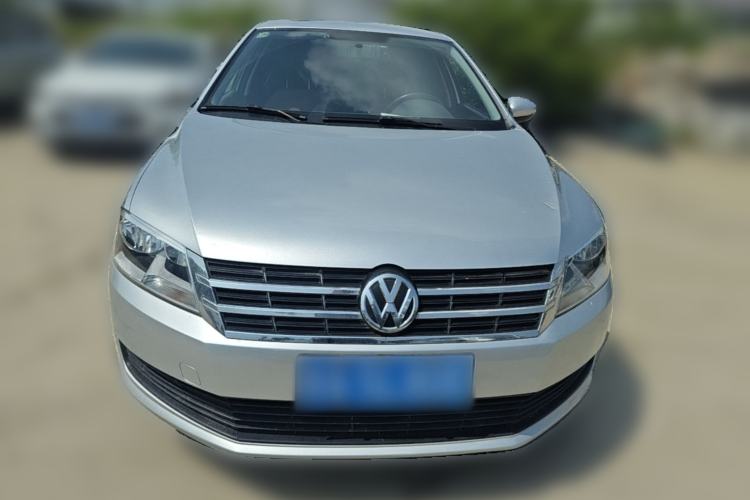 Used Volkswagen Lavida 2013 Revised Classic 1.6L Manual Fashion Edition Front
