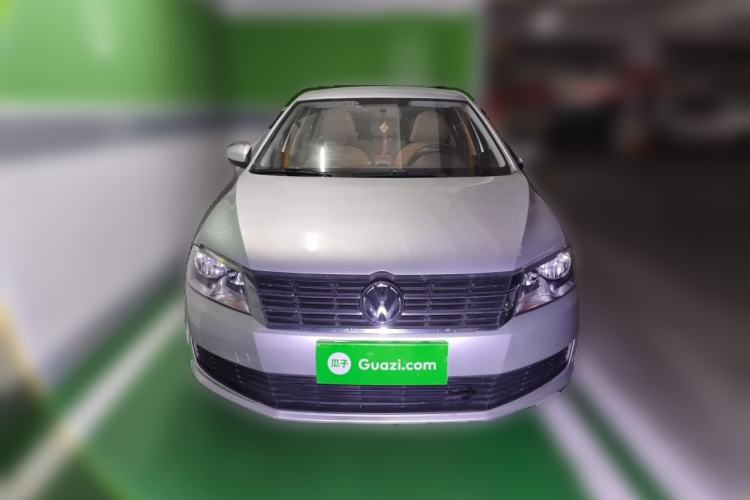 Used Volkswagen Lavida 2013 Revised Classic 1.6L Manual Fashion Edition Front