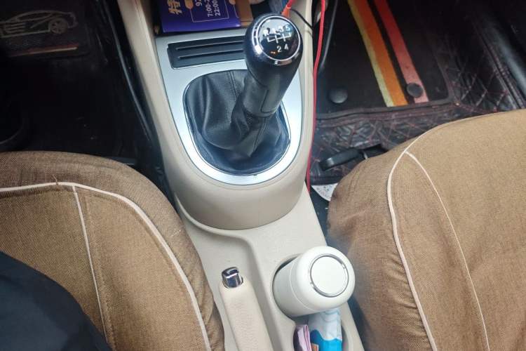 Used Volkswagen Lavida 2013 Classic 1.6L Manual Fashion Edition Gear Lever