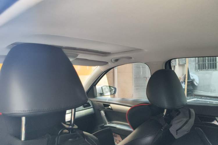 Used Volkswagen Lavida 2013 Revised Version 1.4 TSI Manual Comfort Edition Headliner