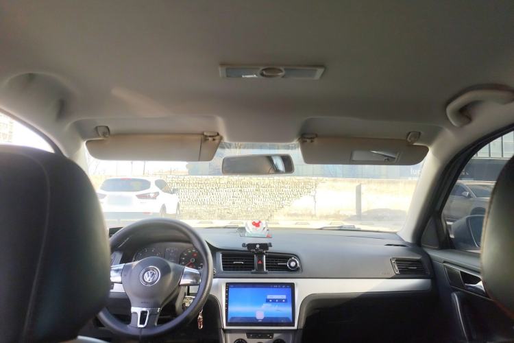 Used Volkswagen Lavida 2013 1.6L Automatic Fashion Edition Headliner