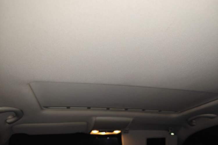 Used Volkswagen Lavida 2013 1.6L Manual Comfort Edition Headliner