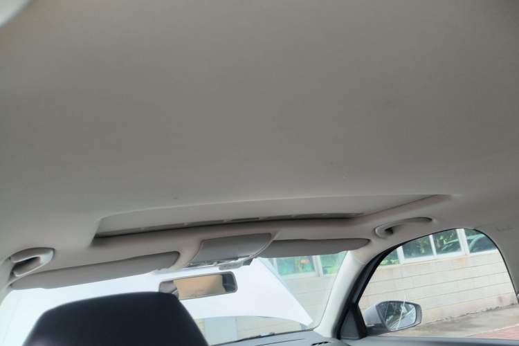 Used Volkswagen Lavida 2013 Revised Version 1.4 TSI Manual Comfort Edition Headliner