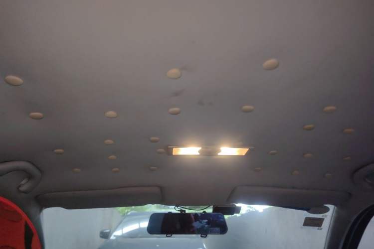 Used Volkswagen Lavida 2013 Revised Classic 1.6L Automatic Fashion Edition Headliner