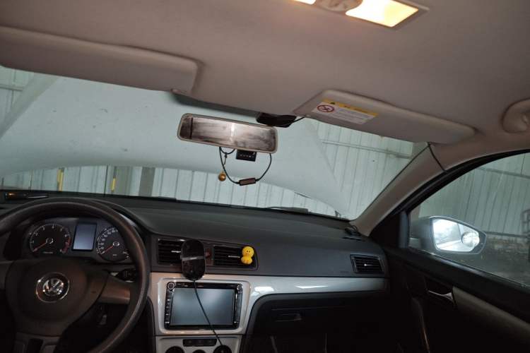 Used Volkswagen Lavida 2013 Revised Classic 1.6L Manual Fashion Edition Headliner