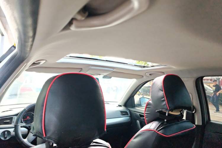 Used Volkswagen Lavida 2013 Restyled Classic 1.6L Automatic Comfort Edition Headliner