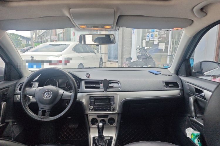 Used Volkswagen Lavida 2013 Restyled Classic 1.6L Automatic Comfort Edition Headliner