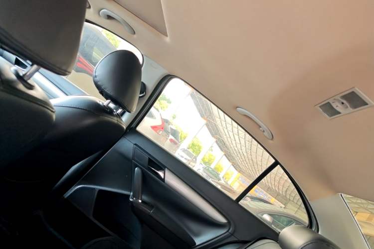 Used Volkswagen Lavida 2013 Restyled Classic 1.6L Automatic Comfort Edition Headliner