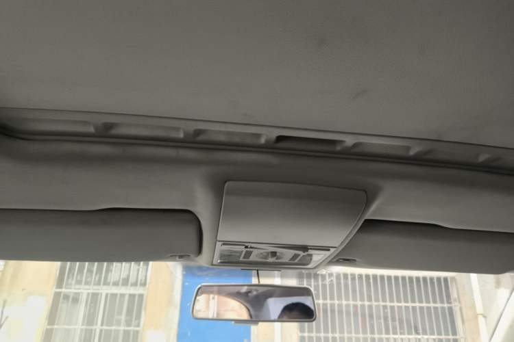 Used Volkswagen Lavida 2013 1.6L Automatic Comfort Edition Headliner