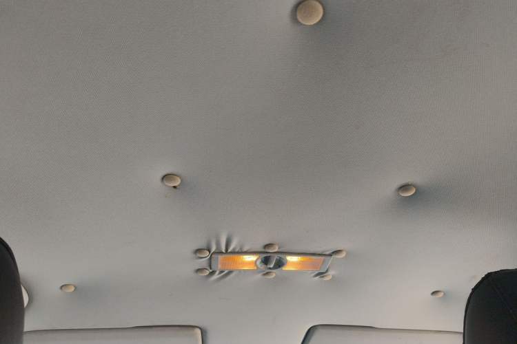 Used Volkswagen Lavida 2013 1.6L Manual Fashion Edition Headliner