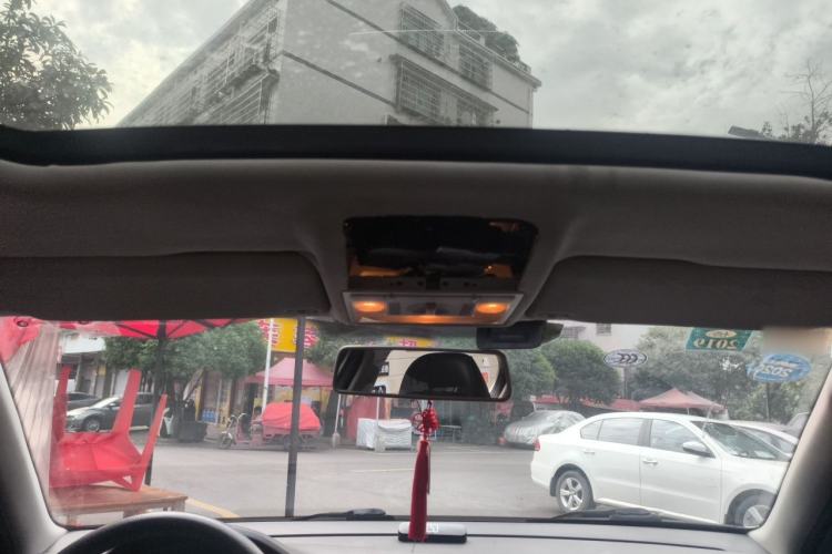 Used Volkswagen Lavida 2013 1.4TSI Manual Comfort Edition Headliner