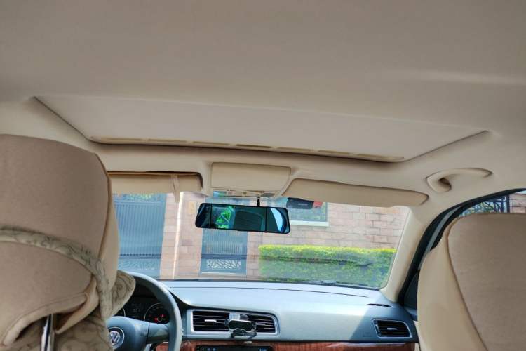 Used Volkswagen Lavida 2013 Revised Classic 1.6L Automatic Fashion Edition Headliner