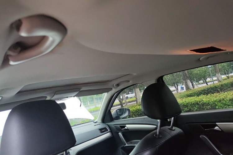 Used Volkswagen Lavida 2013 Restyled Classic 1.6L Automatic Comfort Edition Headliner