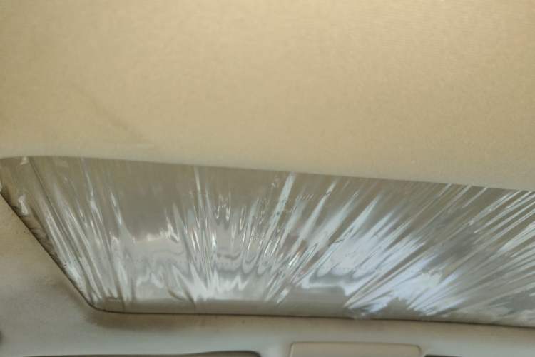 Used Volkswagen Lavida 2013 Classic 1.6L Manual Fashion Edition Headliner