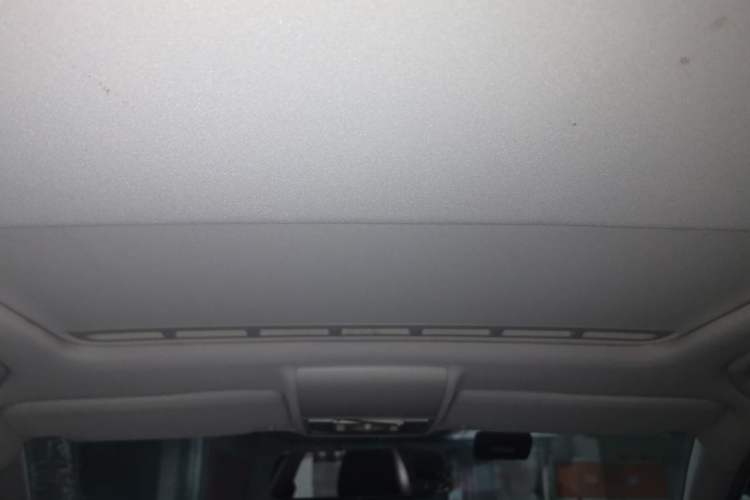 Used Volkswagen Lavida 2013 1.4TSI Manual Comfort Edition Headliner