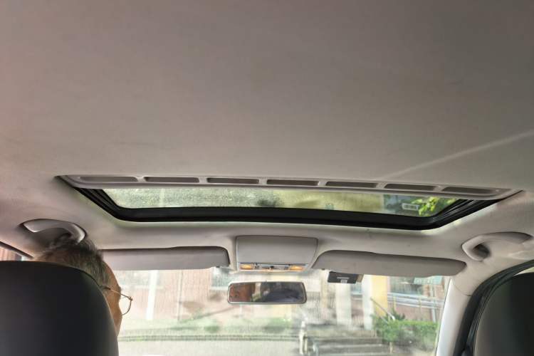 Used Volkswagen Lavida 2013 Restyled Classic 1.6L Automatic Comfort Edition Headliner