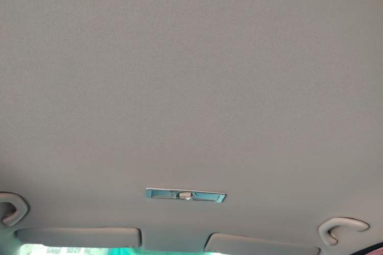 Used Volkswagen Lavida 2013 Revised Classic 1.6L Automatic Fashion Edition Headliner