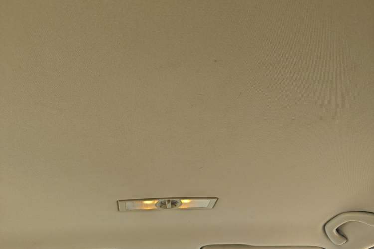 Used Volkswagen Lavida 2013 Revised Classic 1.6L Manual Fashion Edition Headliner