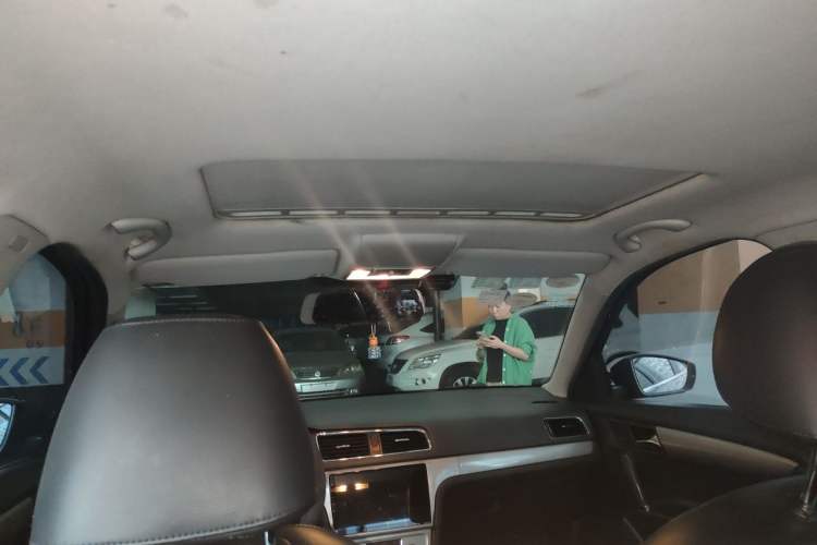 Used Volkswagen Lavida 2013 Restyled Classic 1.6L Automatic Comfort Edition Headliner