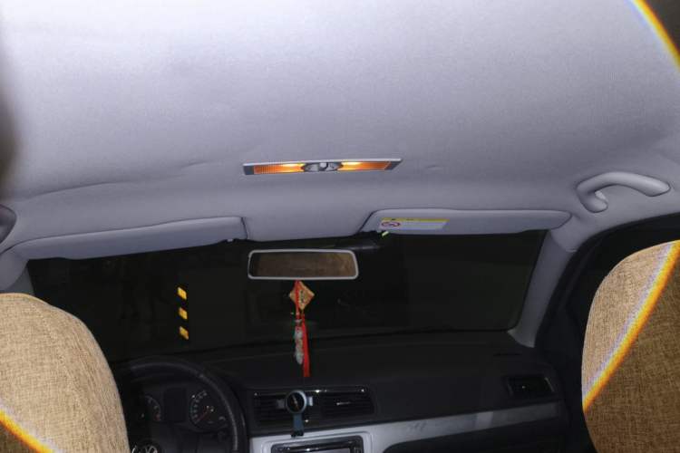 Used Volkswagen Lavida 2013 Revised Classic 1.6L Manual Fashion Edition Headliner