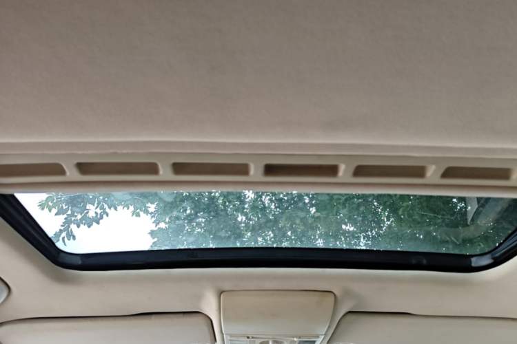 Used Volkswagen Lavida 2013 1.6L Manual Comfort Edition Headliner
