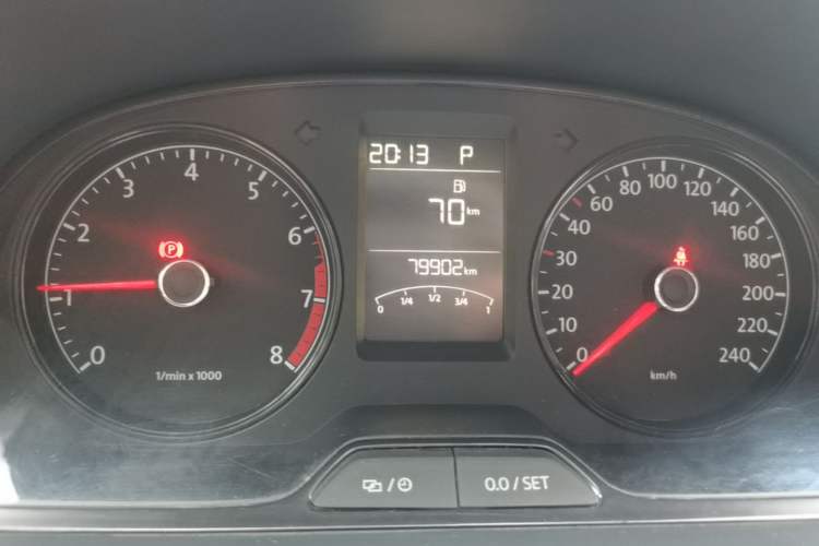 Used Volkswagen Lavida 2013 Revised Classic 1.6L Automatic Fashion Edition Instrument Cluster