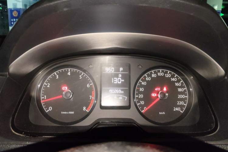 Used Volkswagen Lavida 2013 Revised Classic 1.6L Automatic Fashion Edition Instrument Cluster