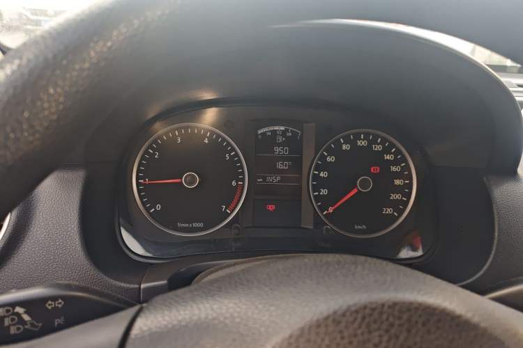 Used Volkswagen Lavida 2013 Classic 1.6L Manual Fashion Edition Instrument Cluster
