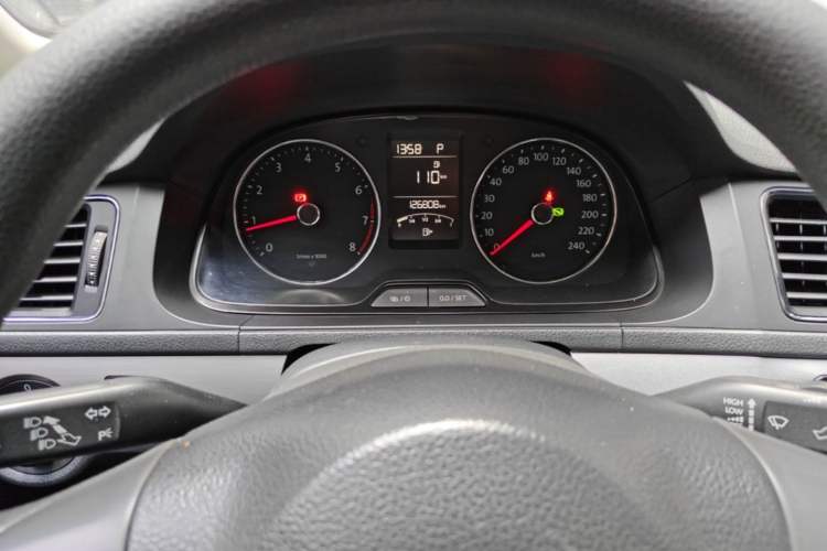 Used Volkswagen Lavida 2013 Revised Version 1.4 TSI DSG Comfort Edition Instrument Cluster