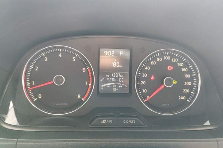Used Volkswagen Lavida 2013 1.4TSI DSG Comfort Edition Instrument Cluster