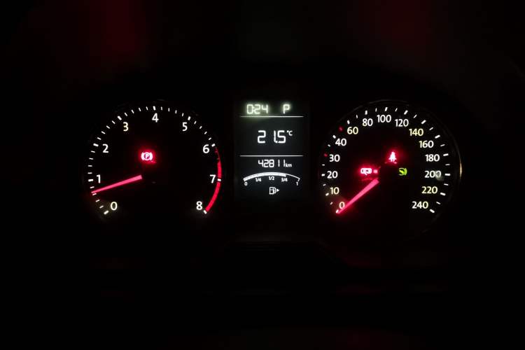 Used Volkswagen Lavida 2013 Revised Version 1.4 TSI DSG Comfort Edition Instrument Cluster