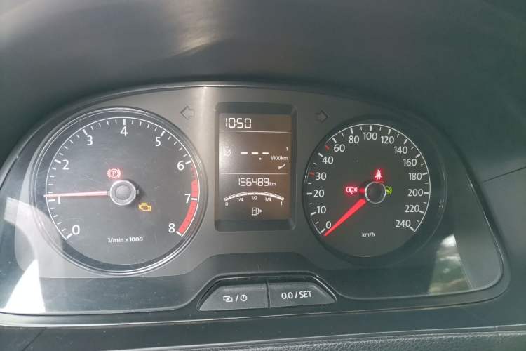 Used Volkswagen Lavida 2013 Revised Classic 1.6L Automatic Fashion Edition Instrument Cluster