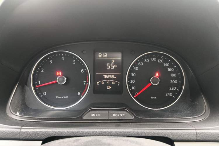 Used Volkswagen Lavida 2013 Restyled Classic 1.6L Manual Comfort Edition Instrument Cluster