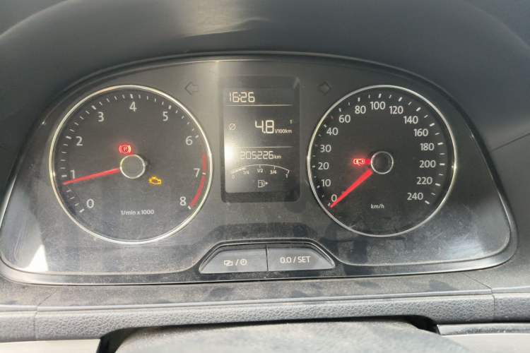 Used Volkswagen Lavida 2013 Revised Version 1.4 TSI Manual Comfort Edition Instrument Cluster