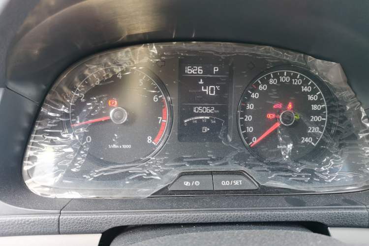Used Volkswagen Lavida 2013 Revised Classic 1.6L Automatic Fashion Edition Instrument Cluster