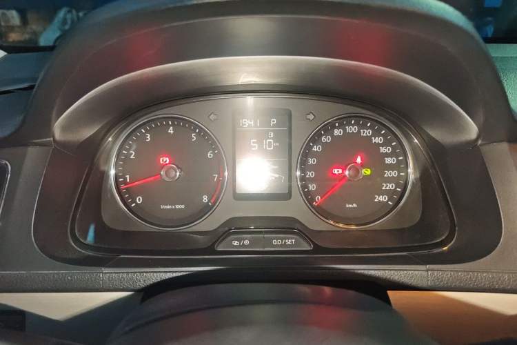 Used Volkswagen Lavida 2013 Restyled Classic 1.6L Automatic Comfort Edition Instrument Cluster
