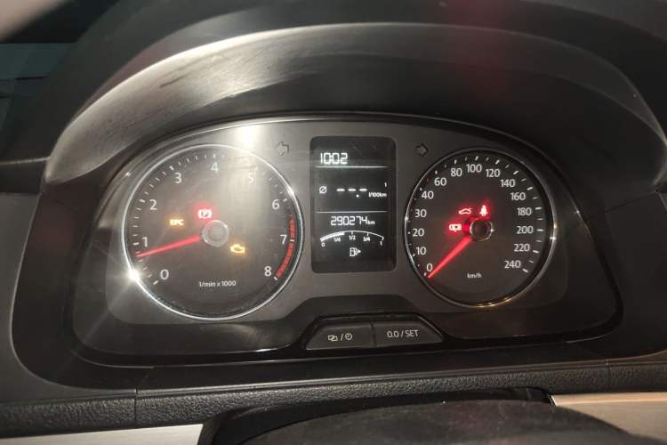 Used Volkswagen Lavida 2013 Revised Version 1.4 TSI Manual Comfort Edition Instrument Cluster
