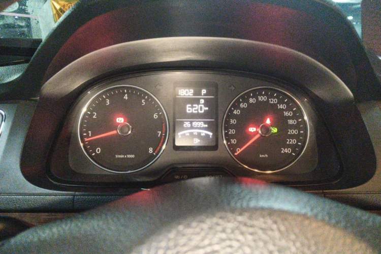 Used Volkswagen Lavida 2013 Restyled Classic 1.6L Automatic Comfort Edition Instrument Cluster