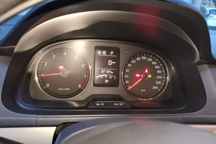 Used Volkswagen Lavida 2013 Restyled Classic 1.6L Automatic Comfort Edition Instrument Cluster