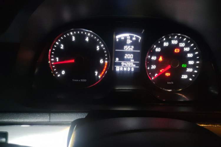 Used Volkswagen Lavida 2013 1.6L Automatic Luxury Edition Instrument Cluster