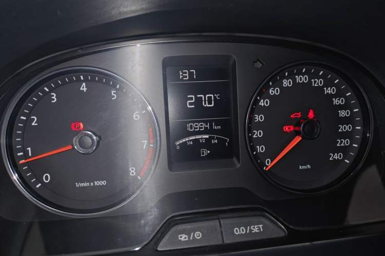 Used Volkswagen Lavida 2013 Restyled Classic 1.6L Manual Comfort Edition Instrument Cluster