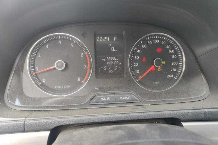 Used Volkswagen Lavida 2013 1.4TSI DSG Comfort Edition Instrument Cluster
