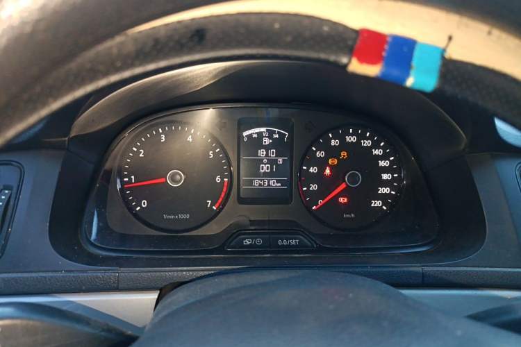 Used Volkswagen Lavida 2013 1.6L Manual Fashion Edition Instrument Cluster