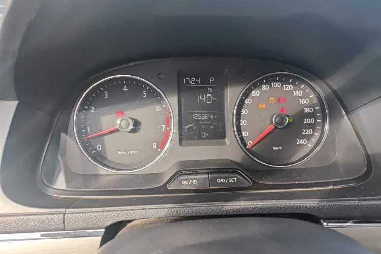 Used Volkswagen Lavida 2013 1.4TSI DSG Luxury Edition Instrument Cluster