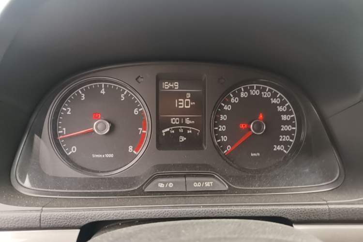 Used Volkswagen Lavida 2013 Revised Classic 1.6L Manual Fashion Edition Instrument Cluster