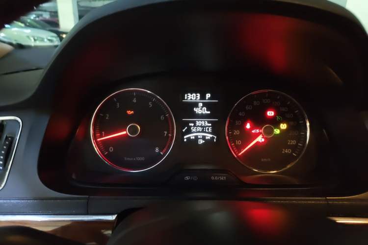 Used Volkswagen Lavida 2013 1.4TSI DSG Luxury Edition Instrument Cluster