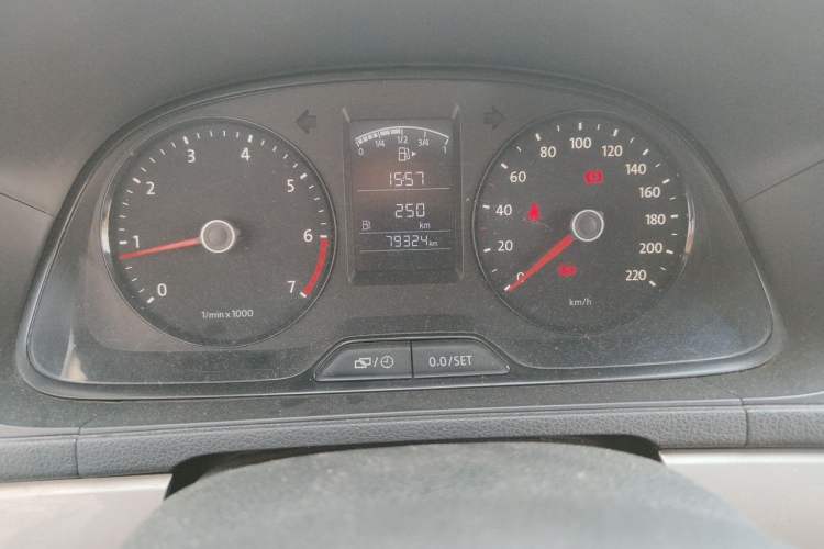 Used Volkswagen Lavida 2013 1.6L Manual Fashion Edition Instrument Cluster